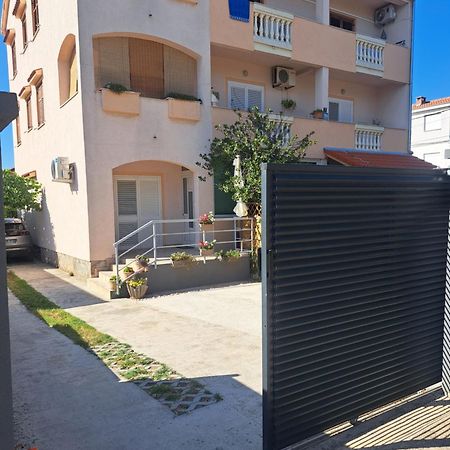 Appartamento Mia Zara Esterno foto