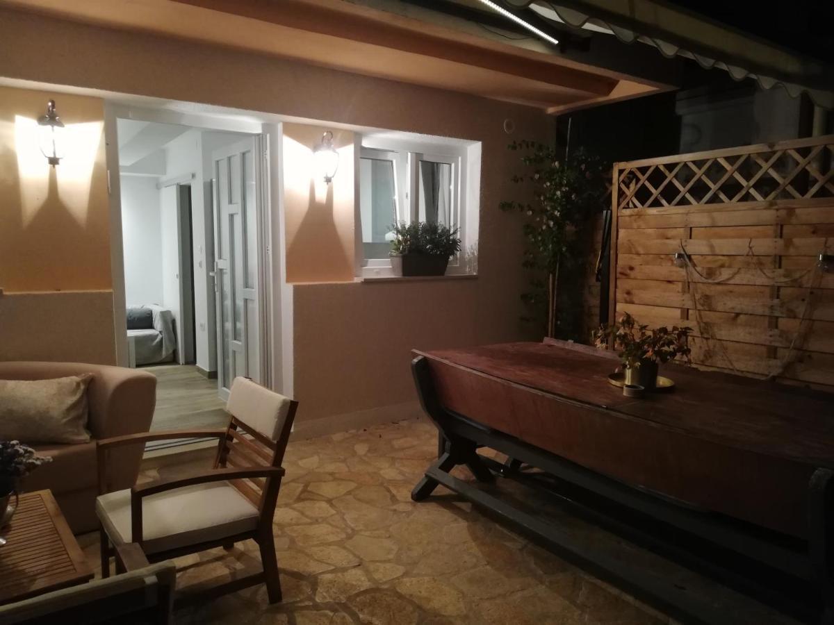 Appartamento Mia Zara Esterno foto